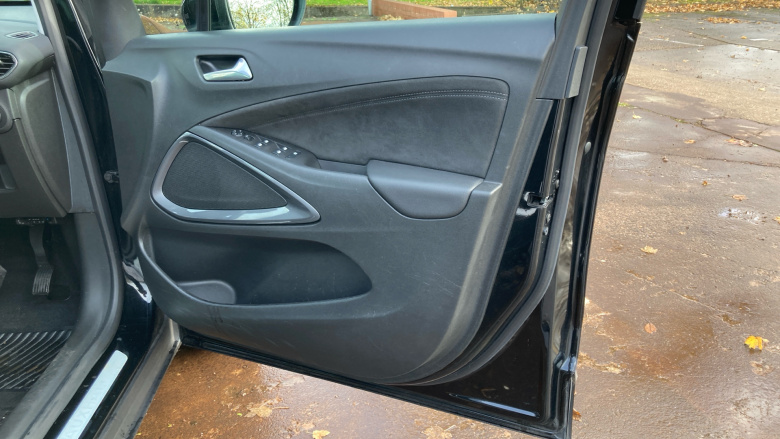 Vauxhall Crossland 1.2 Turbo [130] Ultimate 5dr Auto Petrol Hatchback